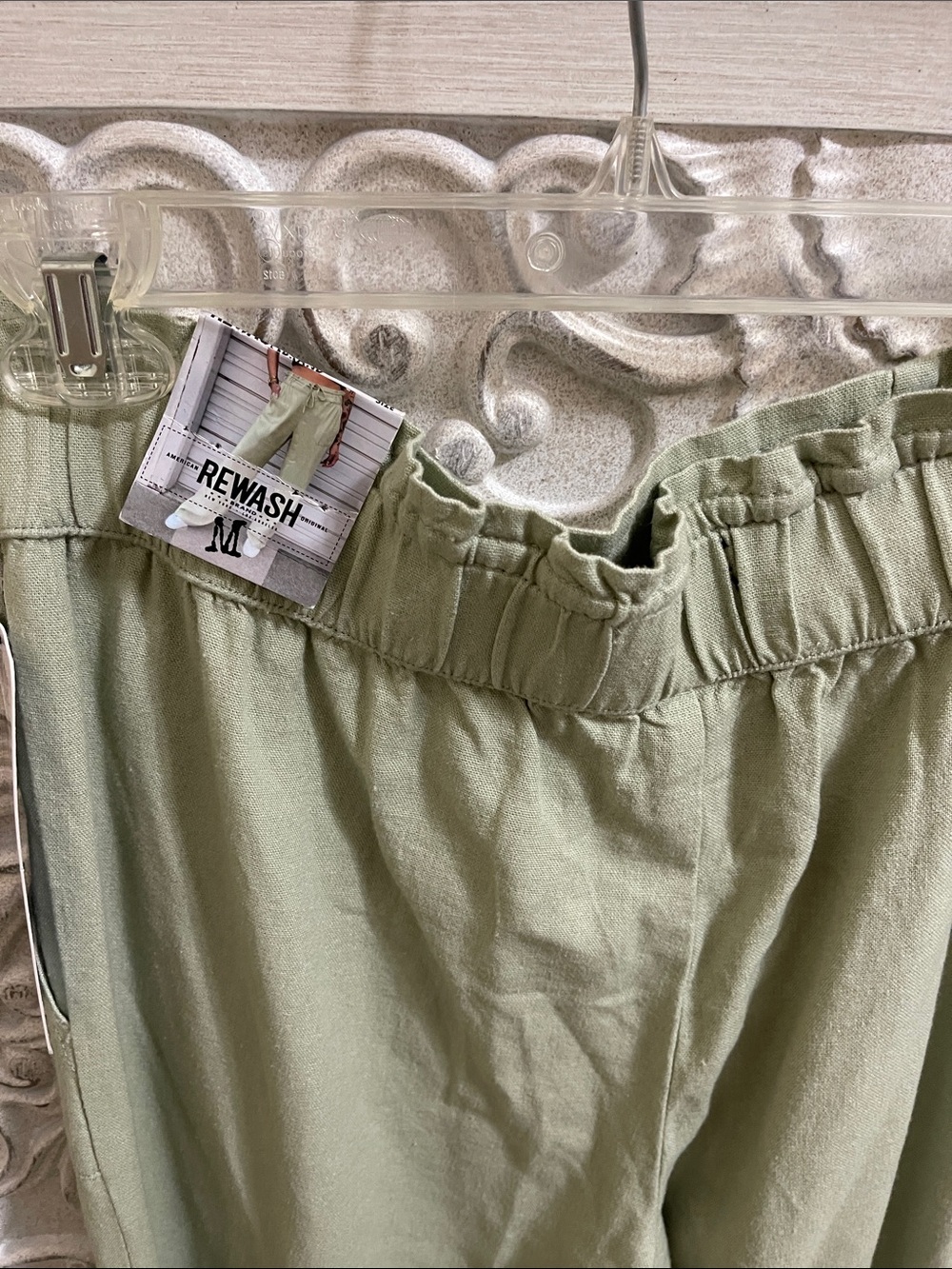 Relaxed Wide-Leg Drawstring Pants in Sage Green - Picture 3 of 5